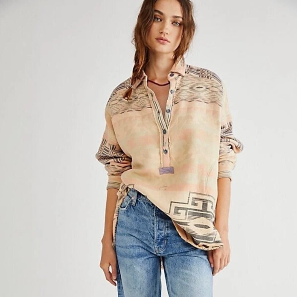 We The Free Arizona Sky Pullover in Sand Combo XS